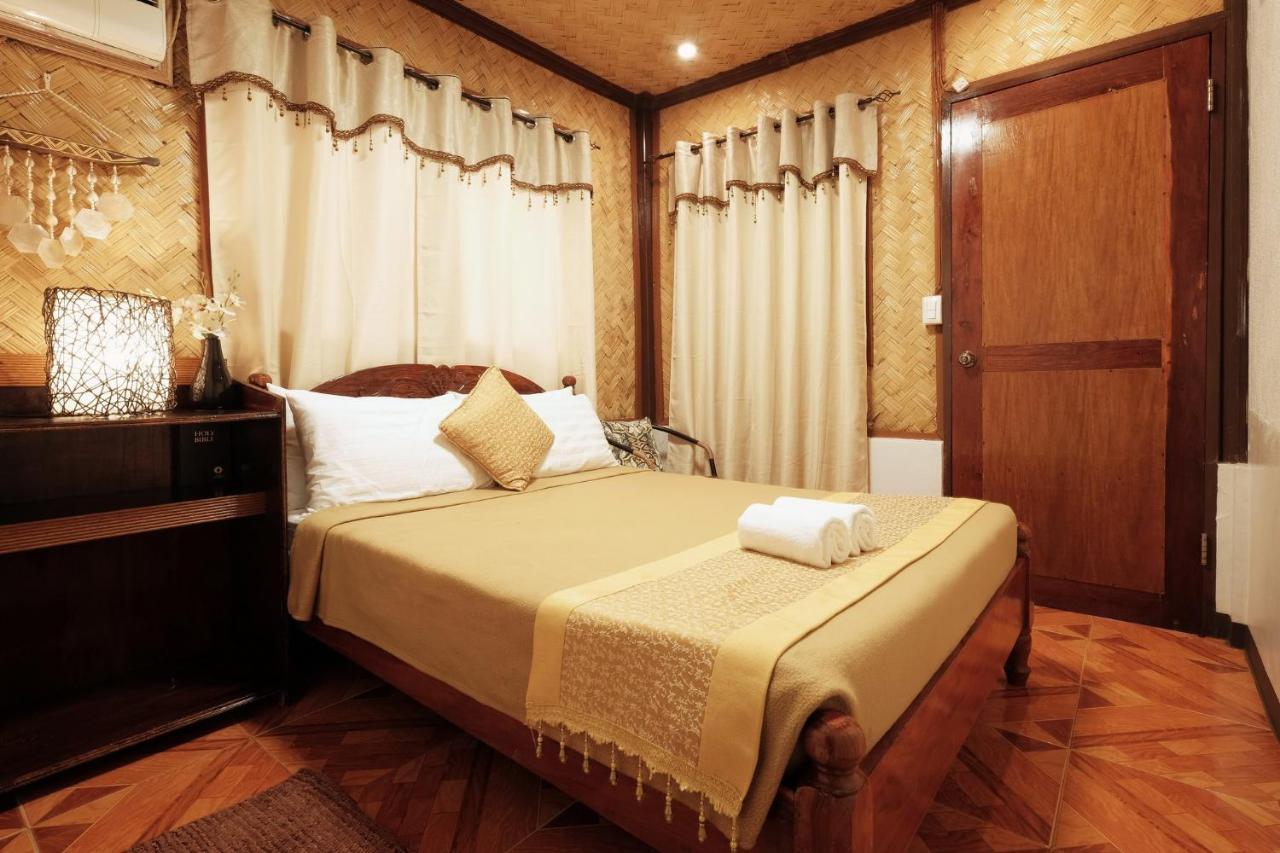 วิลลา คาดีน แกรนด์ วิสตา รีสอร์ต Hotel โกรอน ภายนอก รูปภาพ