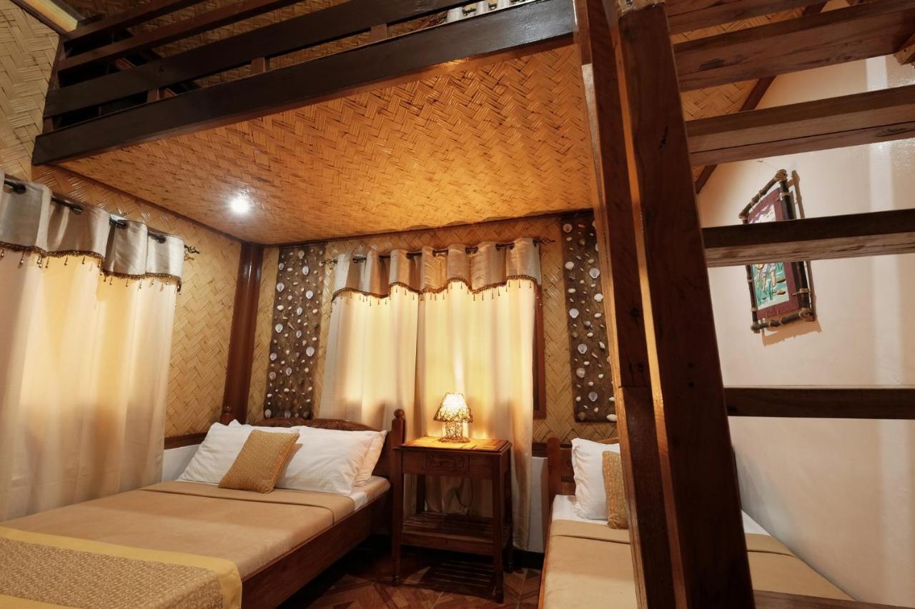 วิลลา คาดีน แกรนด์ วิสตา รีสอร์ต Hotel โกรอน ภายนอก รูปภาพ