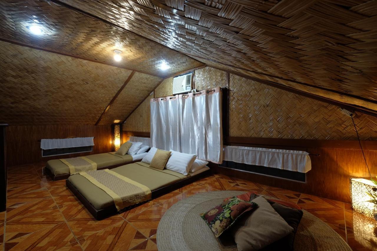 วิลลา คาดีน แกรนด์ วิสตา รีสอร์ต Hotel โกรอน ภายนอก รูปภาพ