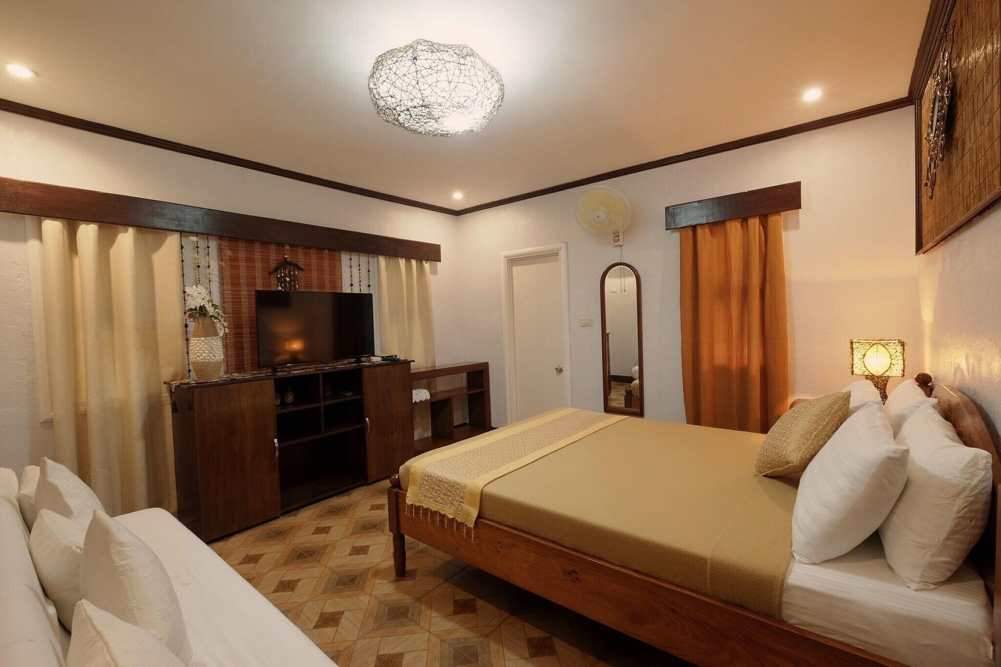 วิลลา คาดีน แกรนด์ วิสตา รีสอร์ต Hotel โกรอน ภายนอก รูปภาพ