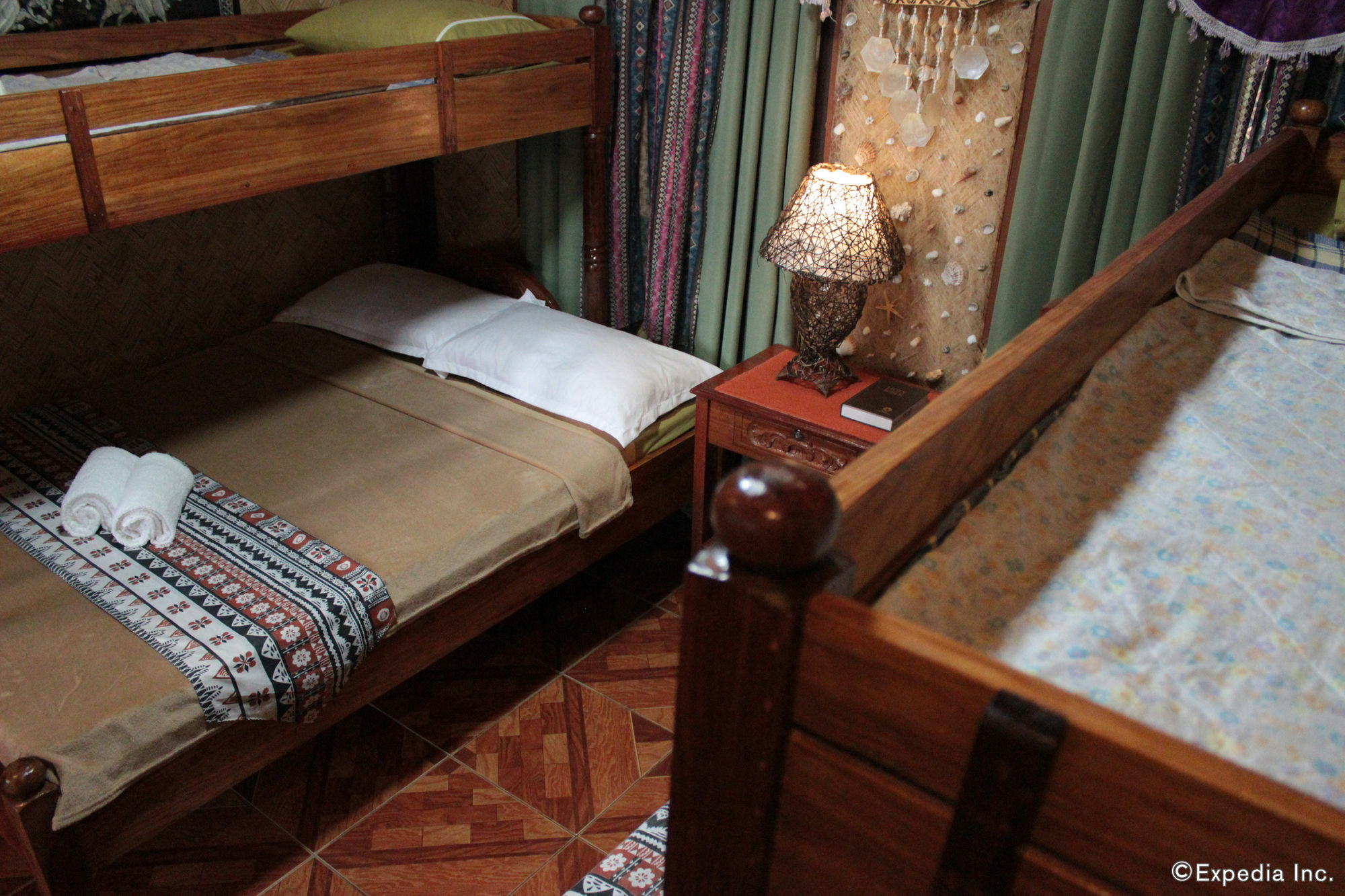 วิลลา คาดีน แกรนด์ วิสตา รีสอร์ต Hotel โกรอน ภายนอก รูปภาพ