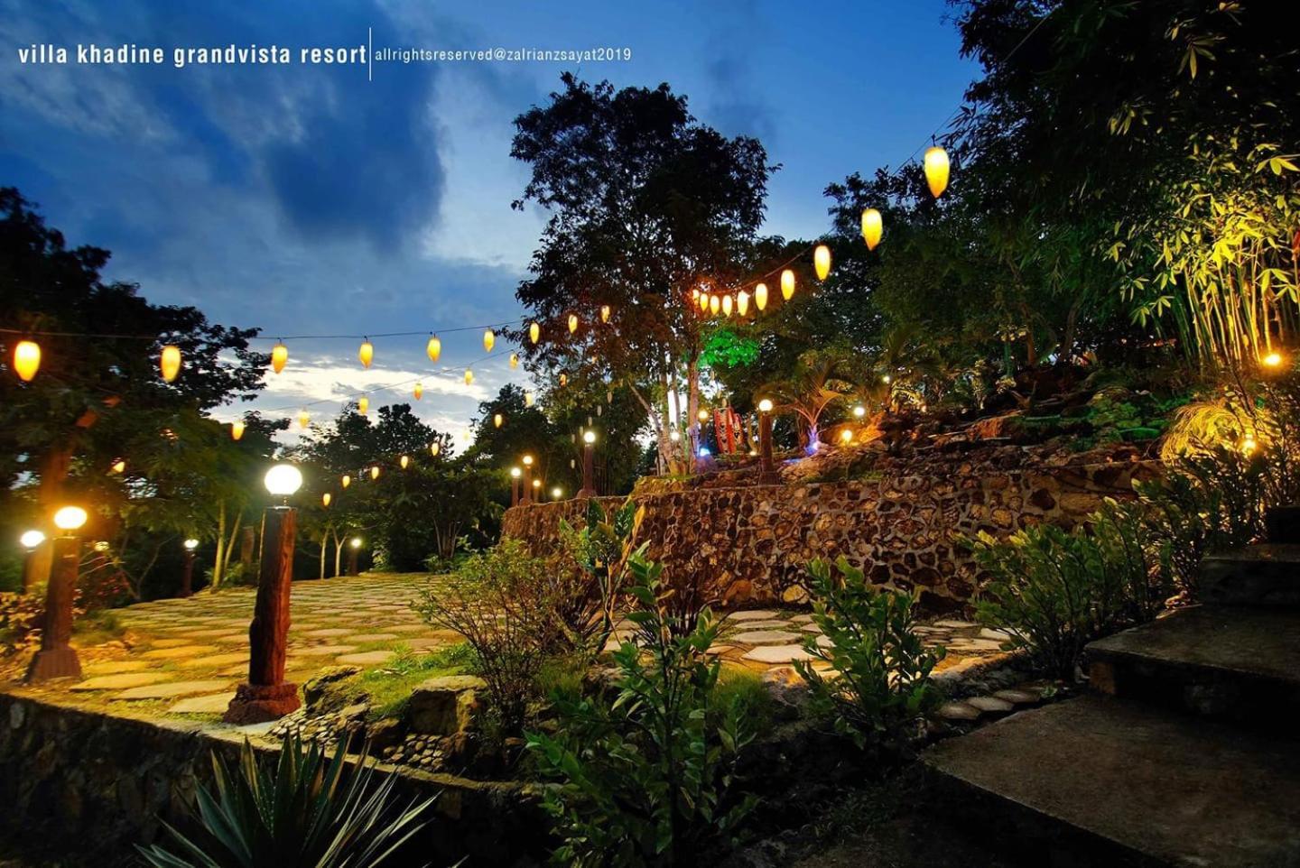 วิลลา คาดีน แกรนด์ วิสตา รีสอร์ต Hotel โกรอน ภายนอก รูปภาพ
