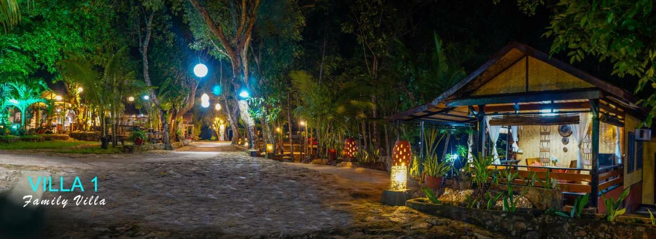 วิลลา คาดีน แกรนด์ วิสตา รีสอร์ต Hotel โกรอน ภายนอก รูปภาพ